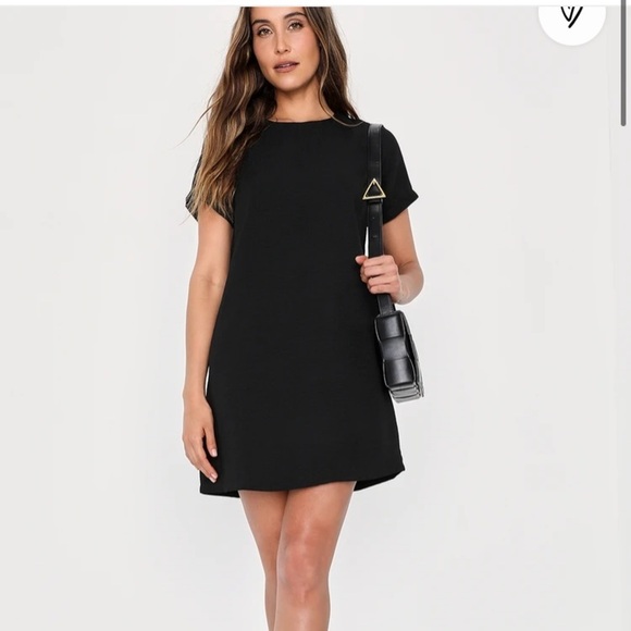 Lulus black dress mini dress size small
Shift and Shout Black Shift Dress - Picture 1 of 8